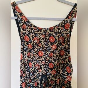 Floral Open-Backed Sleeveless Jumper - Black and Rustic Red